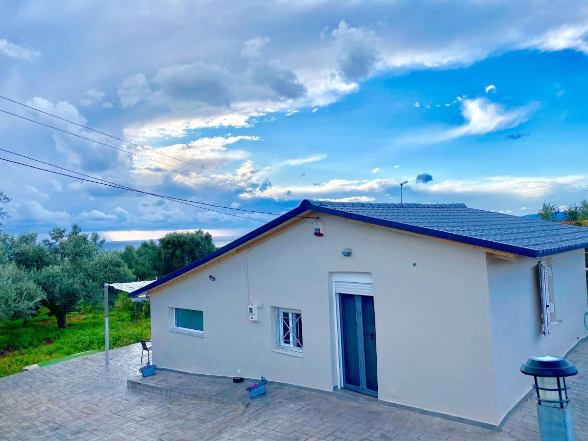 Riqionian House Villa Vromonerion Exterior photo