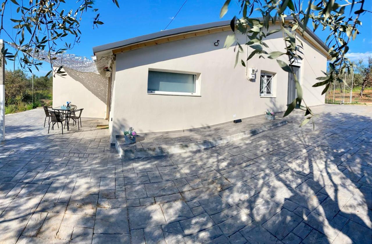 Riqionian House Villa Vromonerion Exterior photo